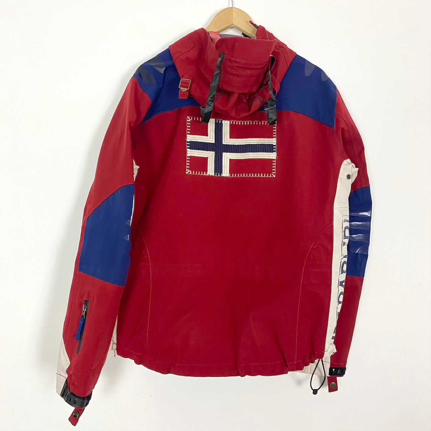 Vintage “NAPAPIJIRI” SKI JACKET (L)